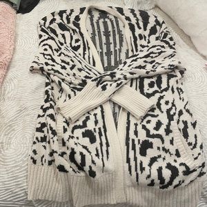 COPY - Express cardigan size medium